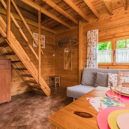 Na Lesnej Orman Evi